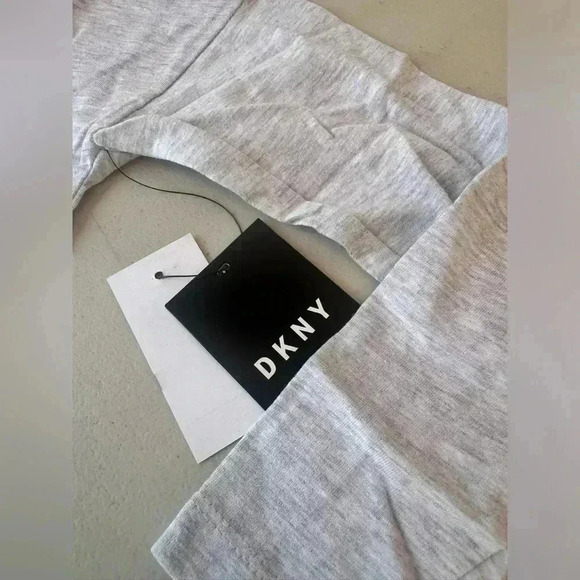 DKNY Girls' Fashion Long Sleeve T-Shirt  Gray Pink Sparking size 5t and Size 6x - Picture 8 of 12